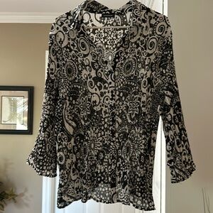 Vintage Avenue button down, black and white blouse size18/20